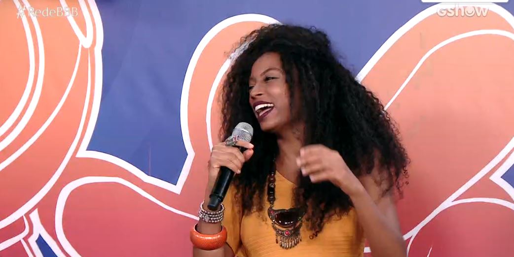Lumena morreu de rir com música em sua homenagem no BBB21 (Foto: Reprodução)