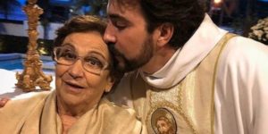 Padre Fábio de Melo e a mãe, Ana Maria Melo (Foto: Reprodução/Instagram)