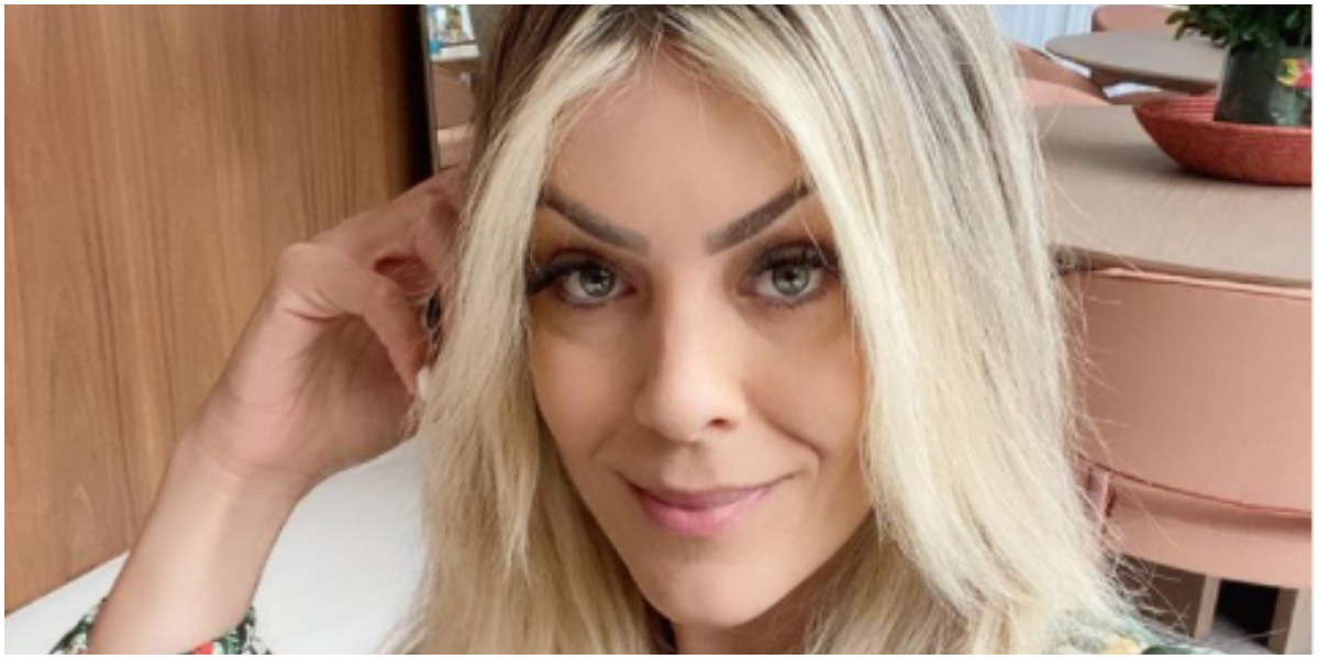 Renata Fan usou as redes sociais para informar que estaria de volta ao Jogo Aberto (Foto: Reprodução)