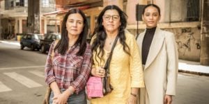 Após pouco mais de 20 capítulos, Amor de Mãe teve seu penúltimo capítulo exibido no horário nobre e bateu quase 40 pontos de audiência no Ibope (Foto: Reprodução / TV Globo)