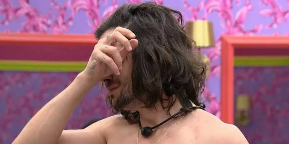 BBB21: Fiuk cai no choro após Globo fechar quarto colorido
