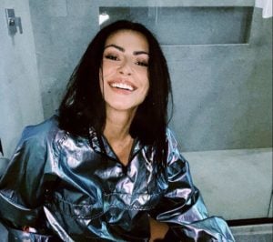 Cleo Pires sensualiza em foto