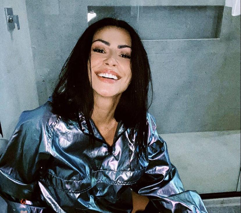 Cleo Pires sensualiza em foto 