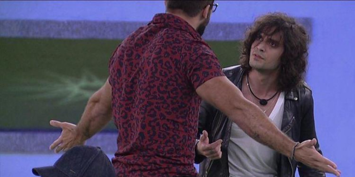 Arthur discutindo com Fiuk no BBB21 (Foto: Reprodução)