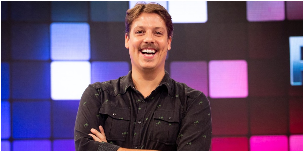Apresentador dá entrevista e fala sobre a possibilidade de apresentar ao vivo na Tv Globo Apresentador dá entrevista e fala sobre a possibilidade de apresentar ao vivo na Tv Globo