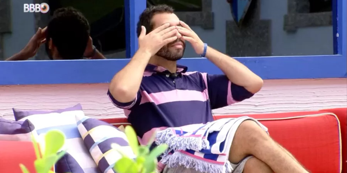 Gilberto vai aos prantos no BBB21 (Foto: Reprodução)