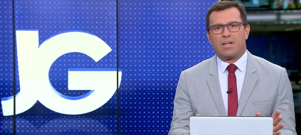 Rodrigo Bocardi encerrou o Jornal da Globo com homenagem (Foto: Reprodução) Rodrigo Bocardi encerrou o Jornal da Globo com homenagem (Foto: Reprodução)