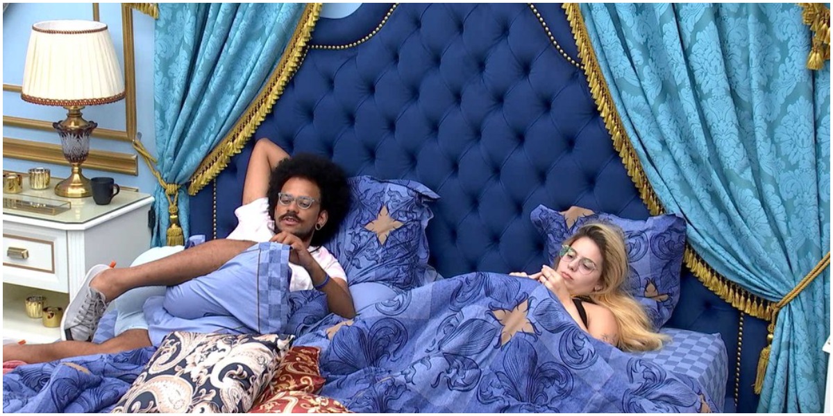 ViihTube diz não ter tomado banho ainda o banheiro do líder do BBB21