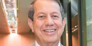 R.R Soares precisou ser internado por complicações causadas pela Covid-19 (Foto: Reprodução)