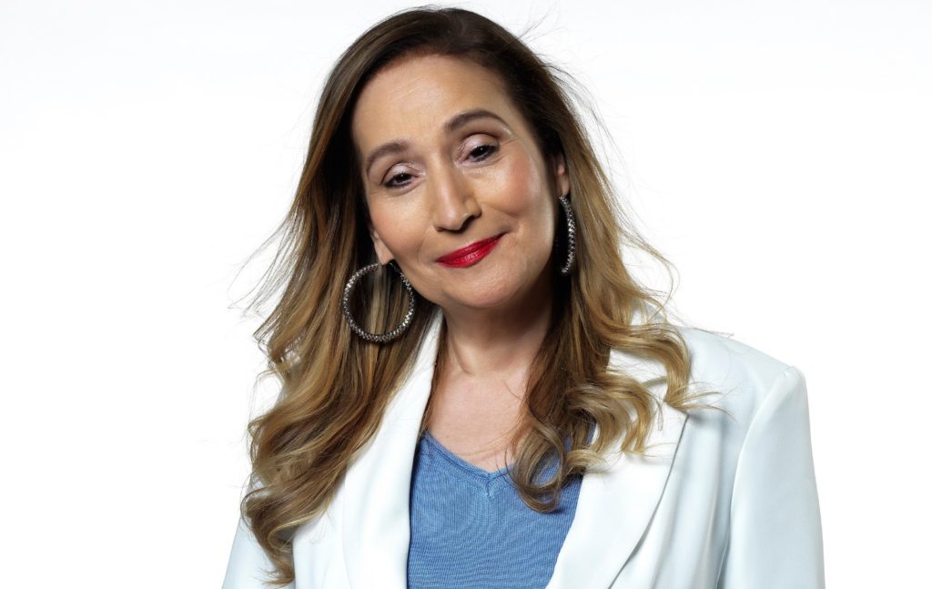 Sonia Abrão comanda o A Tarde é Sua na RedeTV com grande sucesso há muitos anos (Fotos/Crédito: Chico Audi) Sonia Abrão comanda o A Tarde é Sua na RedeTV com grande sucesso há muitos anos (Fotos/Crédito: Chico Audi)