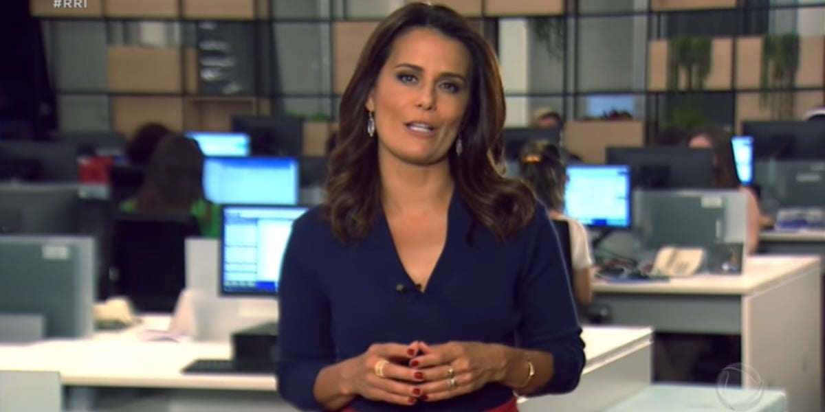 Adriana Araújo usou as redes sociais para expor uma foto ao lado do seu amado e chamou a atenção (Foto: Reprodução)