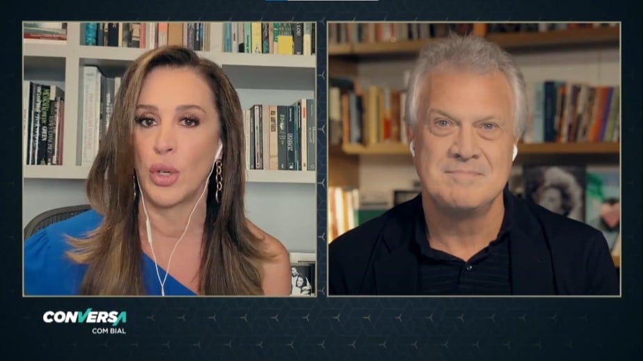 Claudia Raia participou do programa Conversa com Bial e falou sobre sua vida amorosa (Foto: Reprodução)