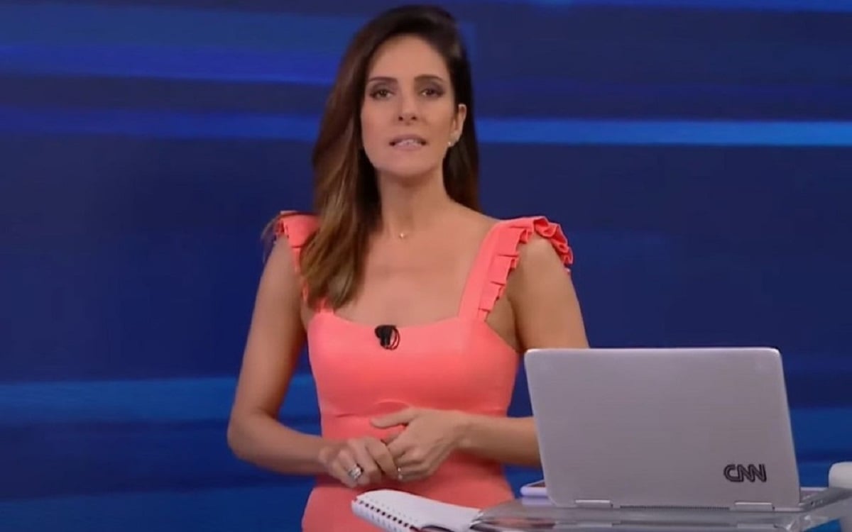 Monalisa Perrone passa por saia justa na CNN em papo com Omar Aziz (Foto: Reprodução)