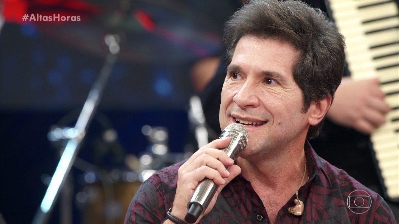 http://tvfoco.uai.com.br/wp-content/uploads/2015/05/Daniela-Mercury.jpg