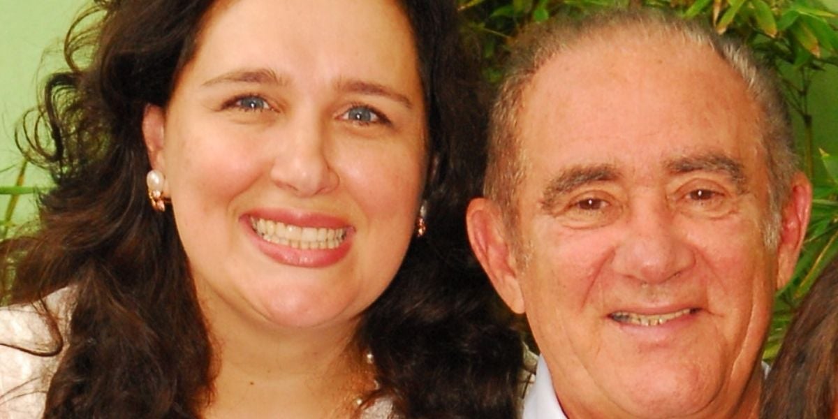 http://tvfoco.uai.com.br/wp-content/uploads/2015/05/Daniela-Mercury.jpg