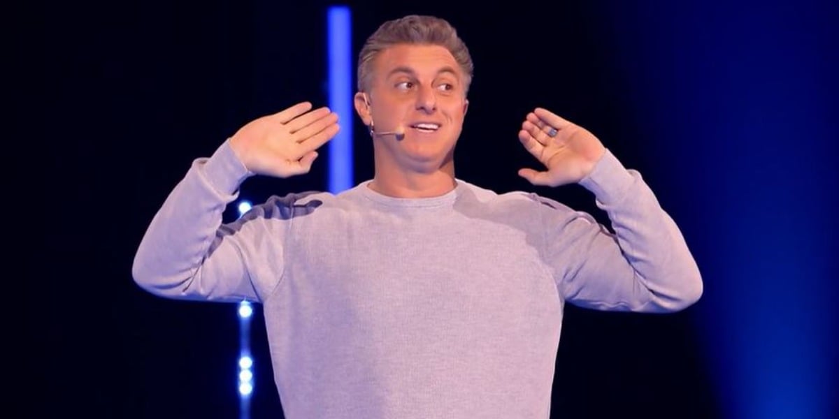 Luciano Huck recebeu grave acusação por reforma de carro no "Caldeirão" (Foto: Reprodução/TV Globo)
