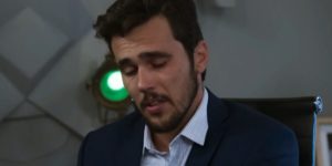 Rafael se desespera ao ver Kyra em Salve-se Quem Puder (Foto: Reprodução/Globo)