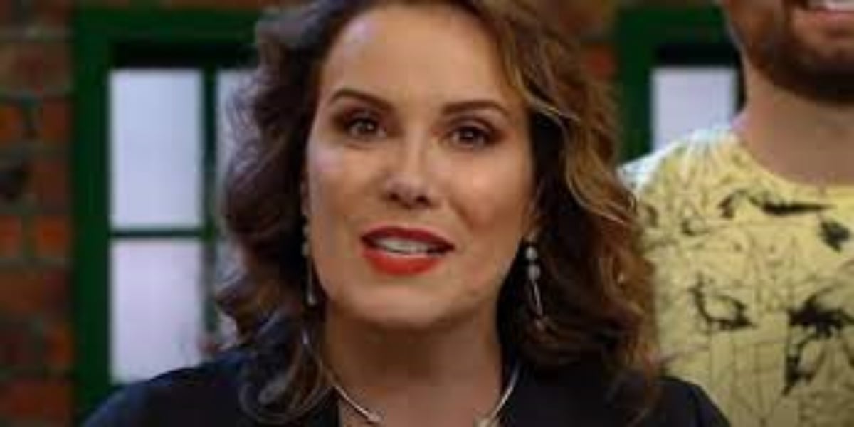 http://tvfoco.uai.com.br/wp-content/uploads/2015/05/Daniela-Mercury.jpg