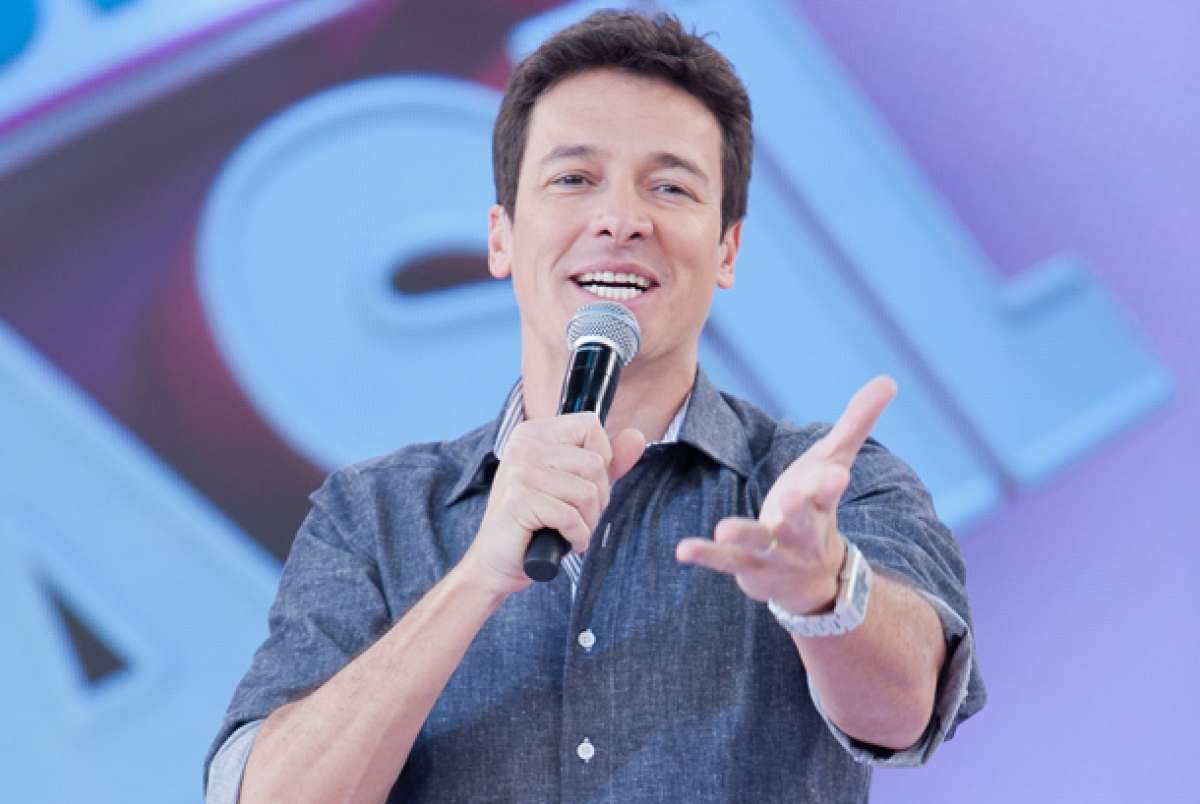 http://tvfoco.uai.com.br/wp-content/uploads/2015/05/Daniela-Mercury.jpg