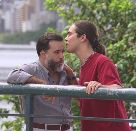 Tony Ramos e Flávio Silvino em cena de "Laços de Família" (Foto: Divulgação/TV Globo)
