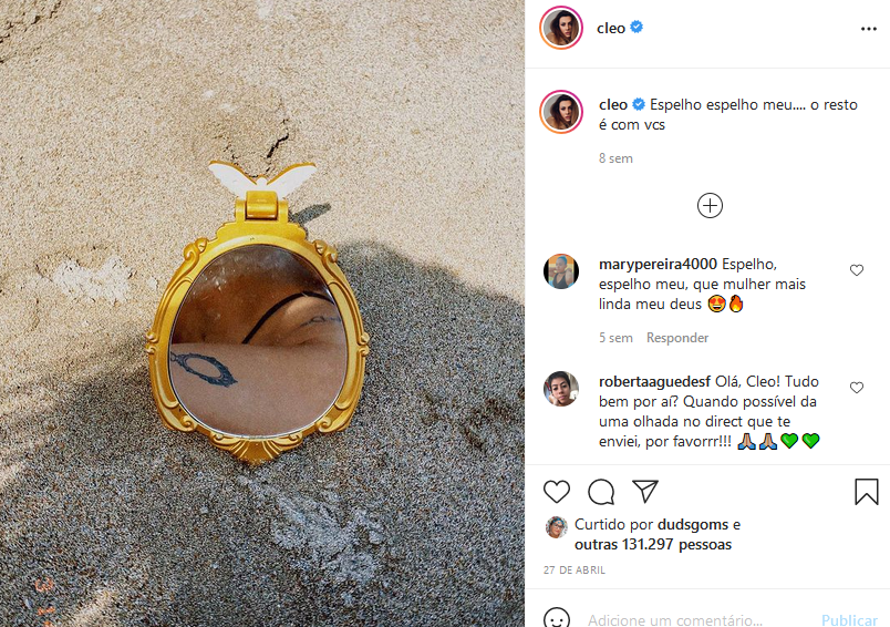 Cleo exibiu tatuagem íntima em foto (Imagem: Reprodução)