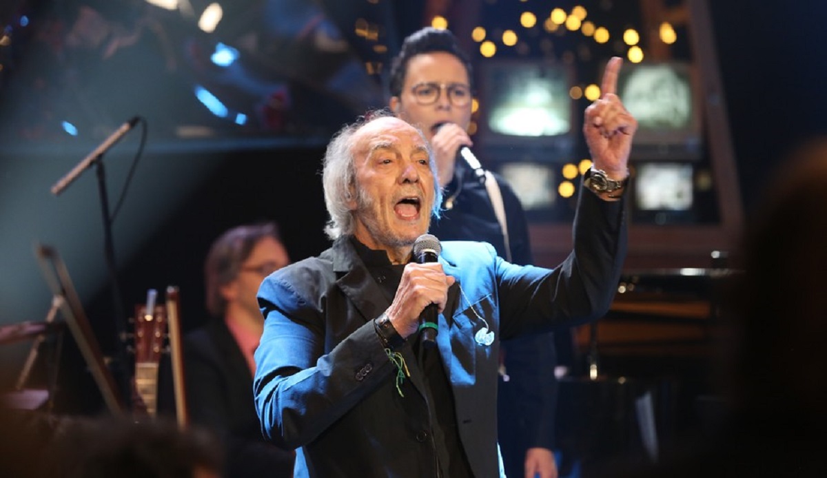 http://tvfoco.uai.com.br/wp-content/uploads/2015/05/Daniela-Mercury.jpg
