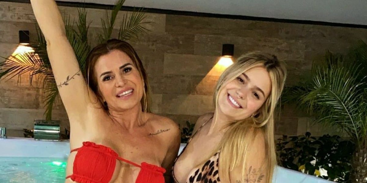 http://tvfoco.uai.com.br/wp-content/uploads/2015/05/Daniela-Mercury.jpg