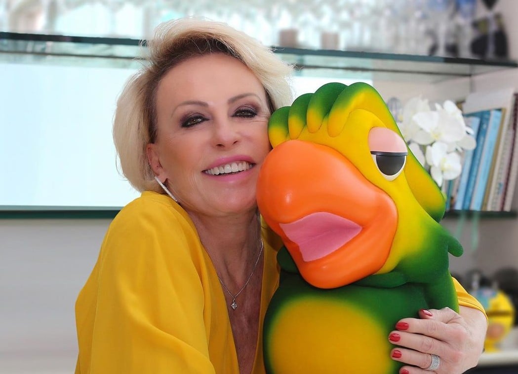 http://tvfoco.uai.com.br/wp-content/uploads/2015/05/Daniela-Mercury.jpg