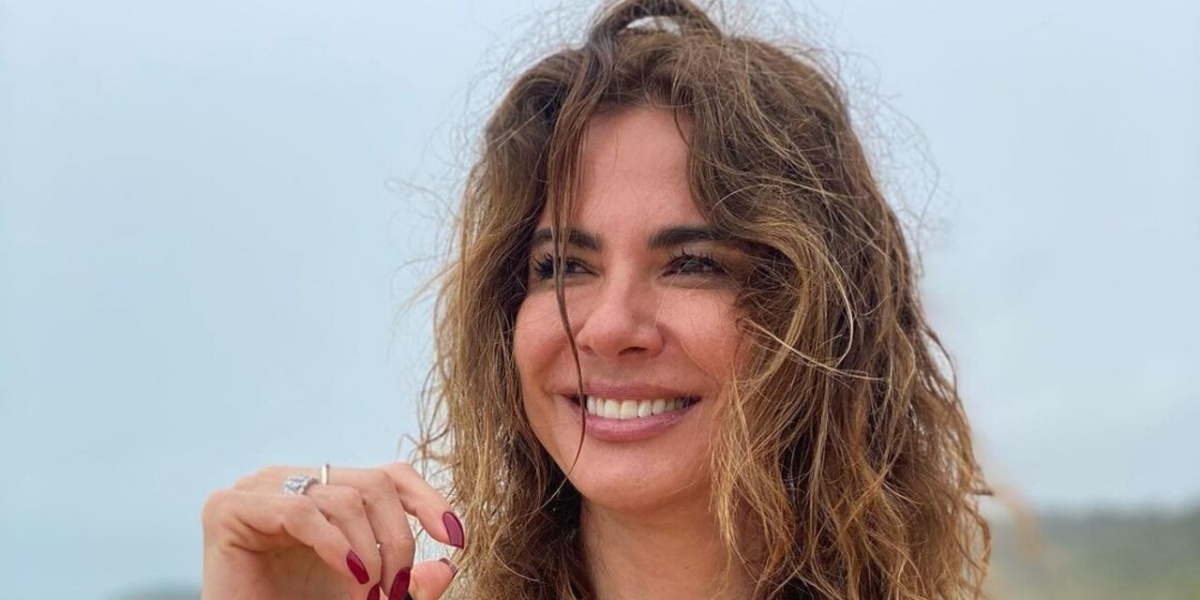 http://tvfoco.uai.com.br/wp-content/uploads/2015/05/Daniela-Mercury.jpg