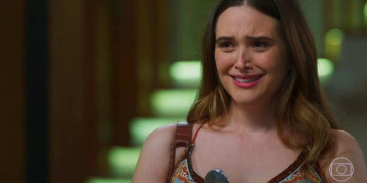 Luna vai chorar com atitude de Helena em Salve-se Quem Puder (Foto: Reprodução/Globo)
