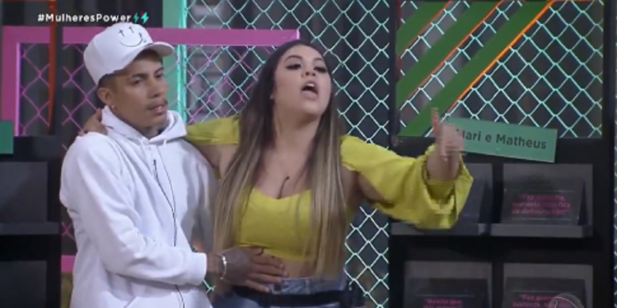 http://tvfoco.uai.com.br/wp-content/uploads/2015/05/Daniela-Mercury.jpg