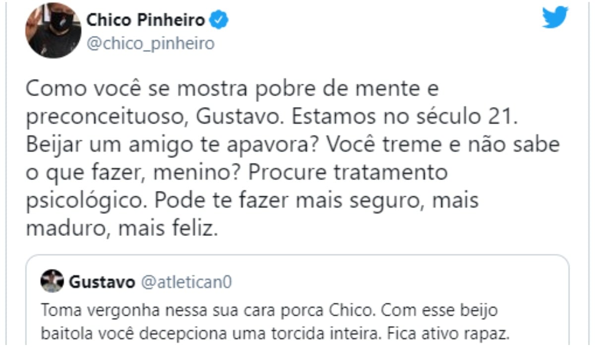 Chico responde preceituosos, mas não perde a classe (Foto: Reprodução)