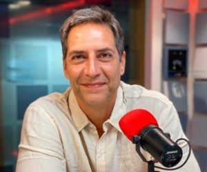 Luís Ernesto Lacombe (Foto: Divulgação/RedeTV)
