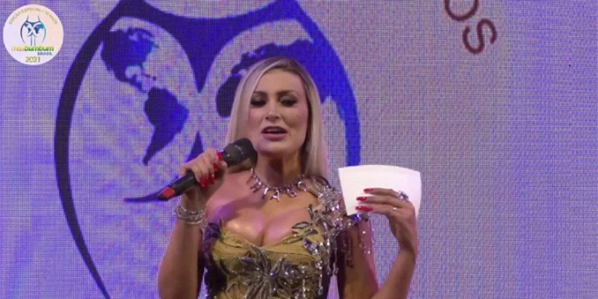 http://tvfoco.uai.com.br/wp-content/uploads/2015/05/Daniela-Mercury.jpg