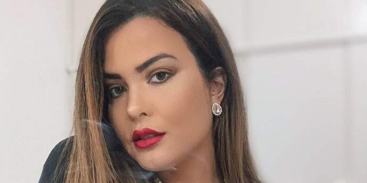 http://tvfoco.uai.com.br/wp-content/uploads/2015/05/Daniela-Mercury.jpg