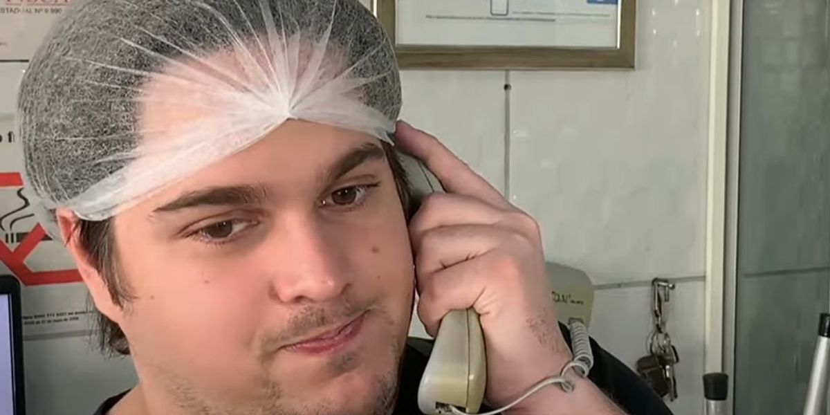 Assistente de Edu Guedes dá em cima de convidada casada, faz moça ir embora e chef detona: "Vamos se comportar"