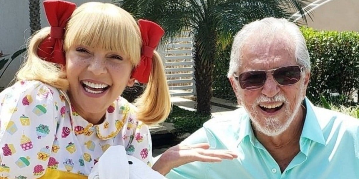 Marlei Cevada, a Nina do A Praça é Nossa, ao lado de Carlos Alberto de Nóbrega (Foto: Reprodução)
