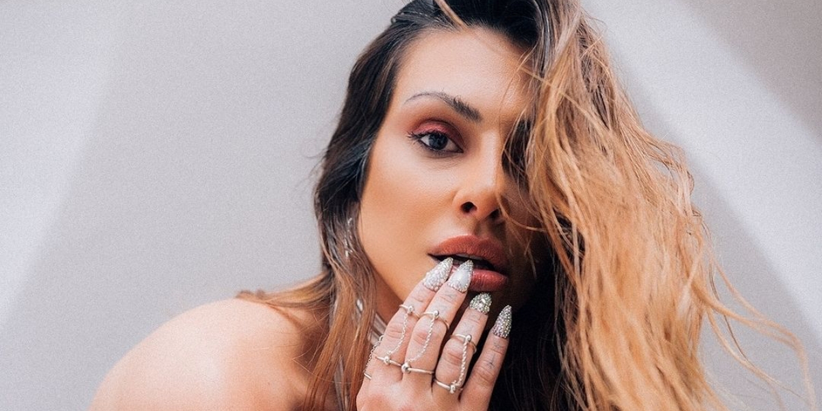 http://tvfoco.uai.com.br/wp-content/uploads/2015/05/Daniela-Mercury.jpg