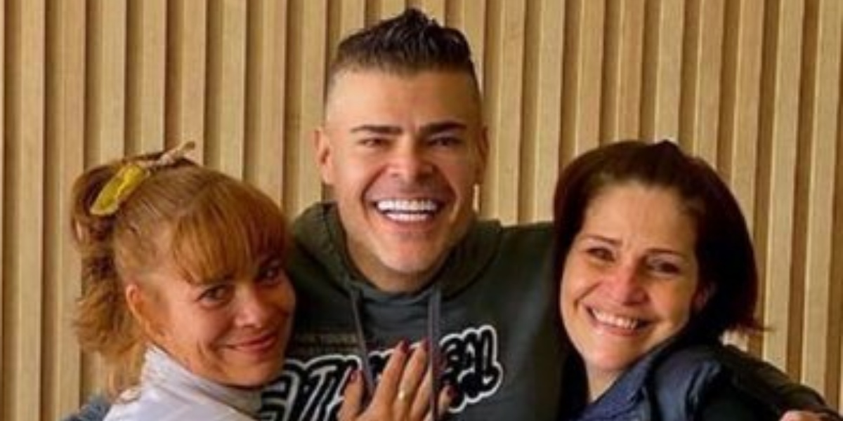 Rafael Vanucci ao lado das irmãs (Foto: Reprodução)