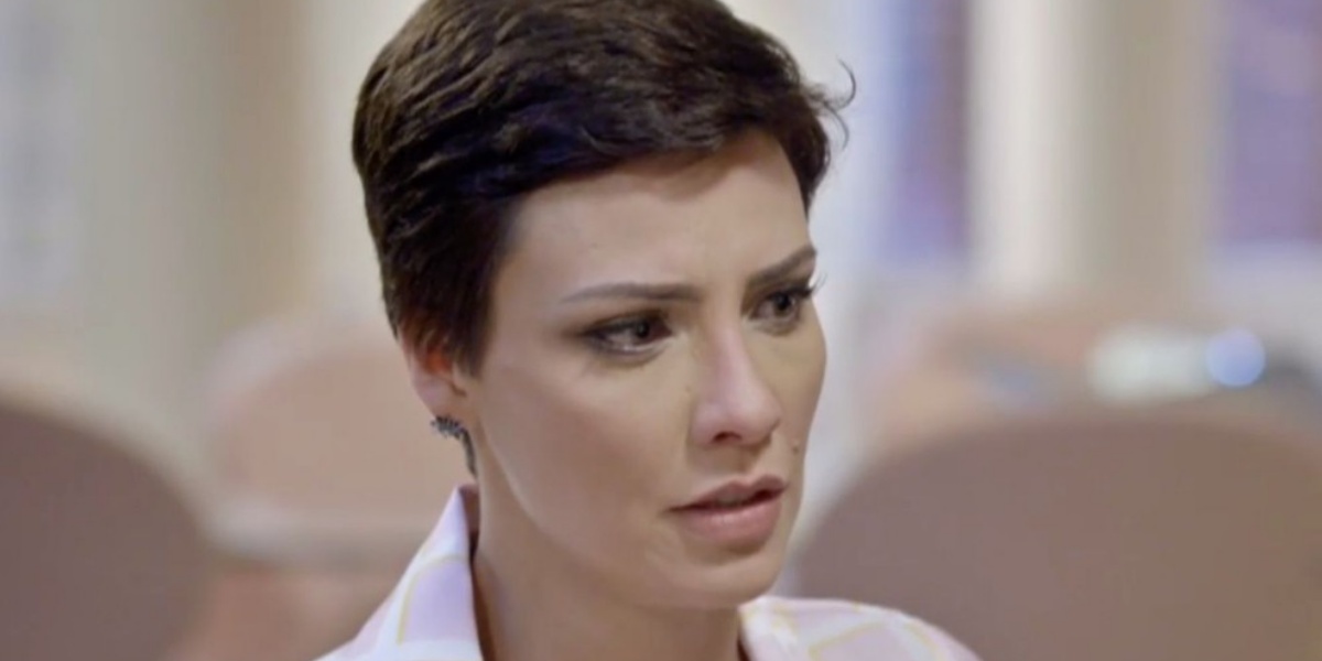 http://tvfoco.uai.com.br/wp-content/uploads/2015/05/Daniela-Mercury.jpg