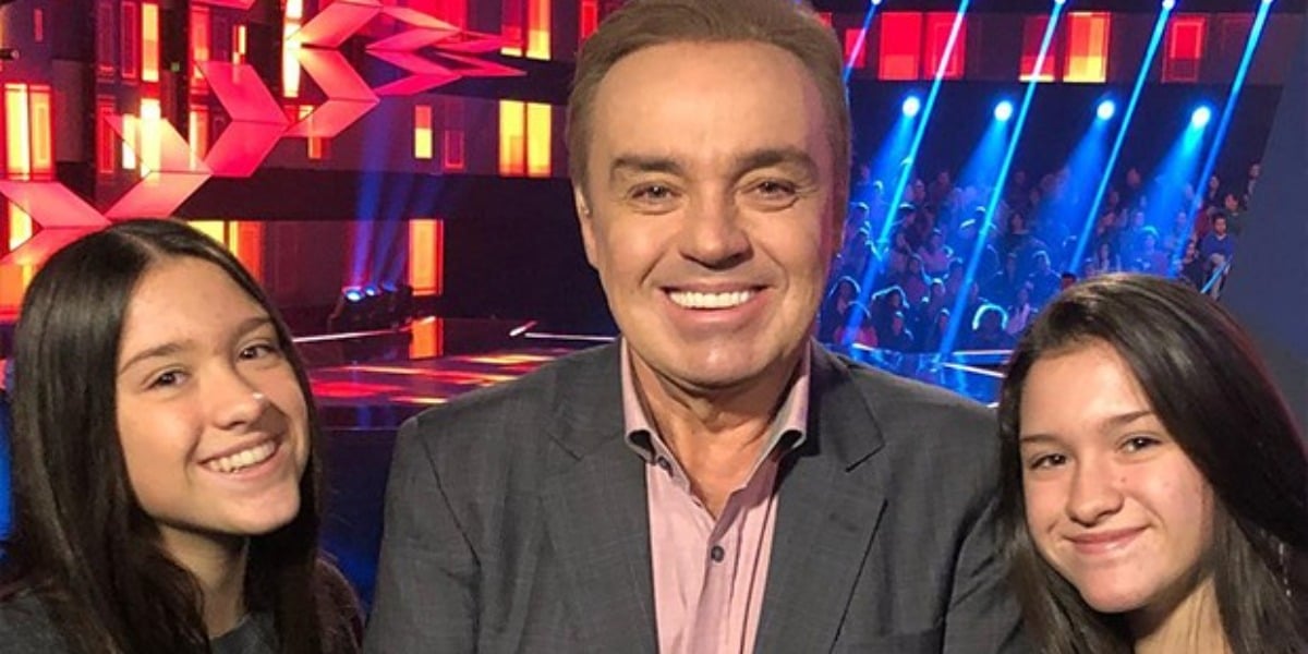 http://tvfoco.uai.com.br/wp-content/uploads/2015/05/Daniela-Mercury.jpg