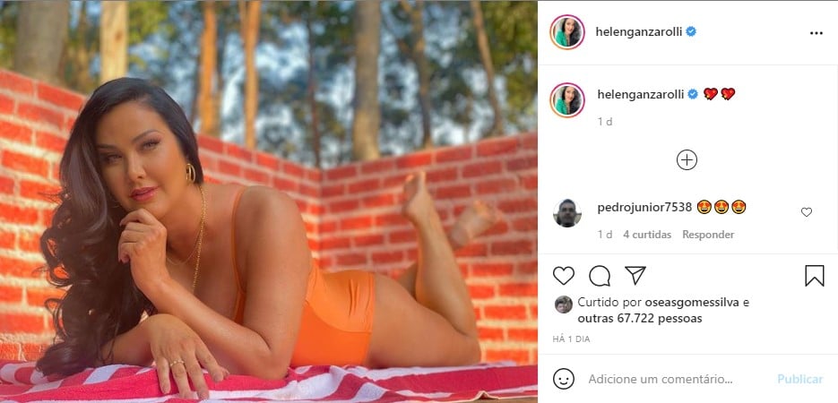 Helen Ganzarolli empina o bumbum com maiô cavado (Foto: Reprodução)