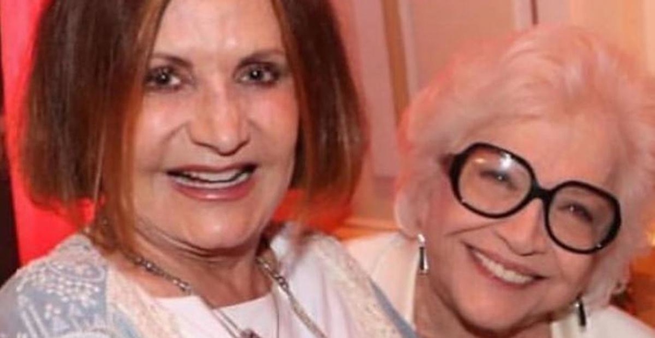 http://tvfoco.uai.com.br/wp-content/uploads/2015/05/Daniela-Mercury.jpg