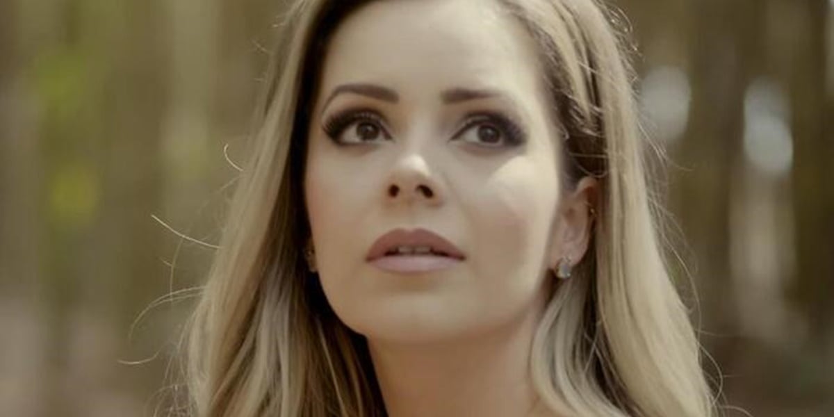 http://tvfoco.uai.com.br/wp-content/uploads/2015/05/Daniela-Mercury.jpg