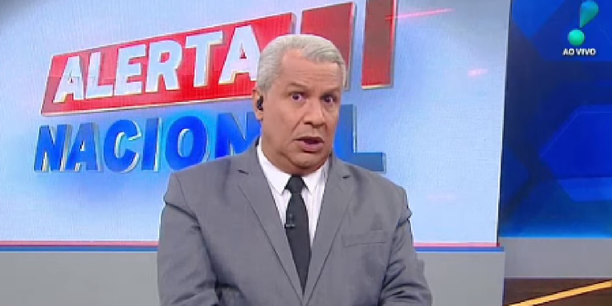 http://tvfoco.uai.com.br/wp-content/uploads/2015/05/Daniela-Mercury.jpg