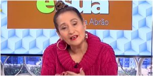 Pela segunda vez, Sonia Abrão abre programa sem colunistas e desaba na bancada: "A coisa é bastante complicada" Pela segunda vez, Sonia Abrão abre programa sem colunistas e desaba na bancada: "A coisa é bastante complicada"