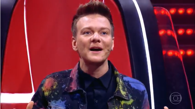 Michel Teló não segurou a emoção no The Voice Kids (Foto: Reprodução)
