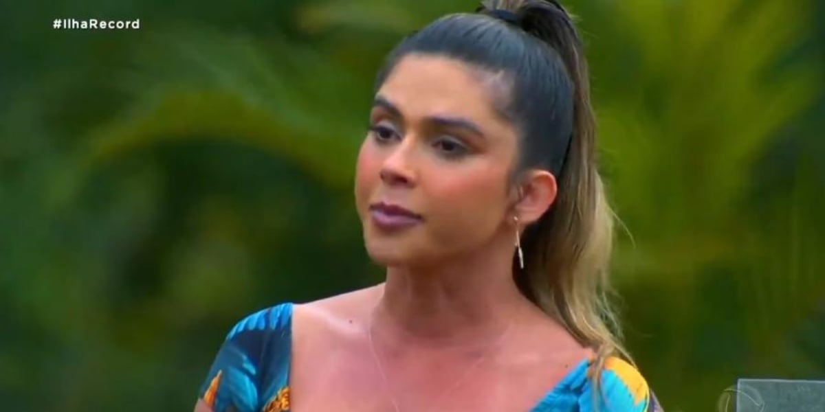 http://tvfoco.uai.com.br/wp-content/uploads/2015/05/Daniela-Mercury.jpg