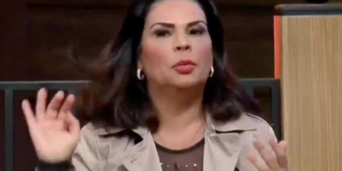 http://tvfoco.uai.com.br/wp-content/uploads/2015/05/Daniela-Mercury.jpg