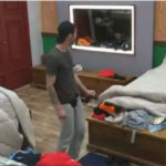 Rico oferece dinheiro para ver peões pelados (foto: reprodução)